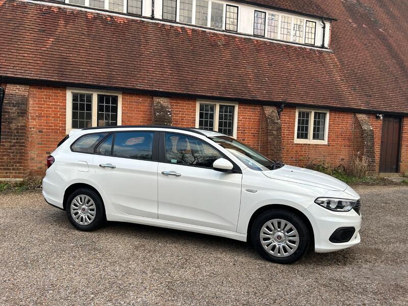 View FIAT TIPO 1.4 Tipo Station Wagon 1.4 95hp Easy Estate