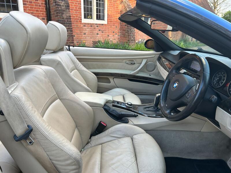 View BMW 3 SERIES 3.0 330i M Sport Convertible