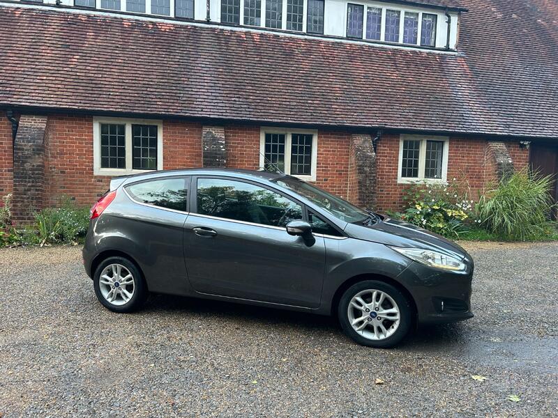 View FORD FIESTA 1.3 Zetec