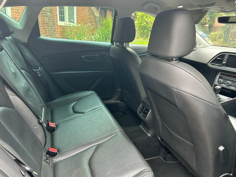 SEAT LEON