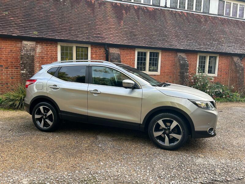 View NISSAN QASHQAI 1.5 dCi n-tec+