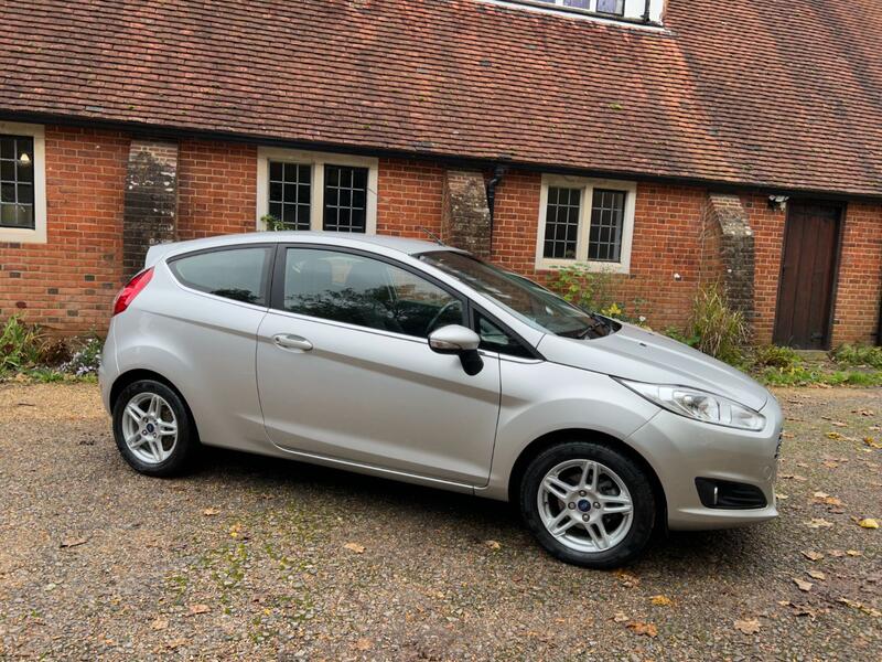 View FORD FIESTA 1.3 Zetec