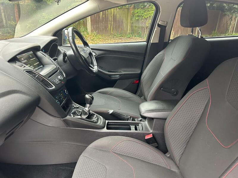 View FORD FOCUS 1.5 TDCi Zetec S