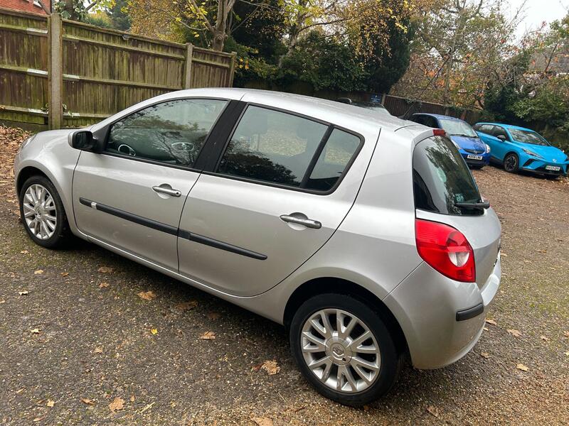 RENAULT CLIO