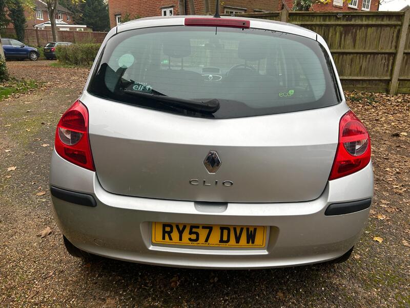 RENAULT CLIO