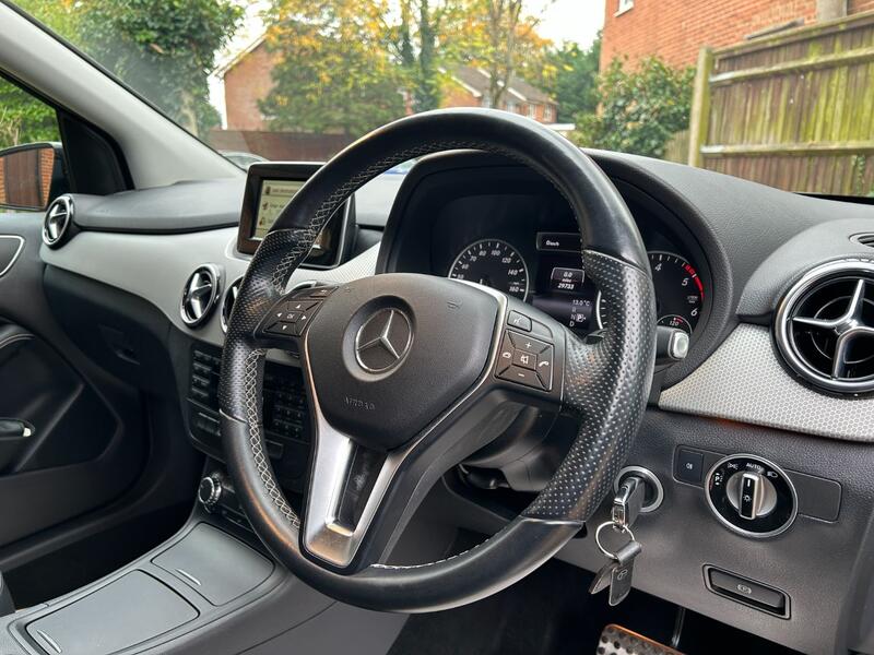 MERCEDES-BENZ B CLASS