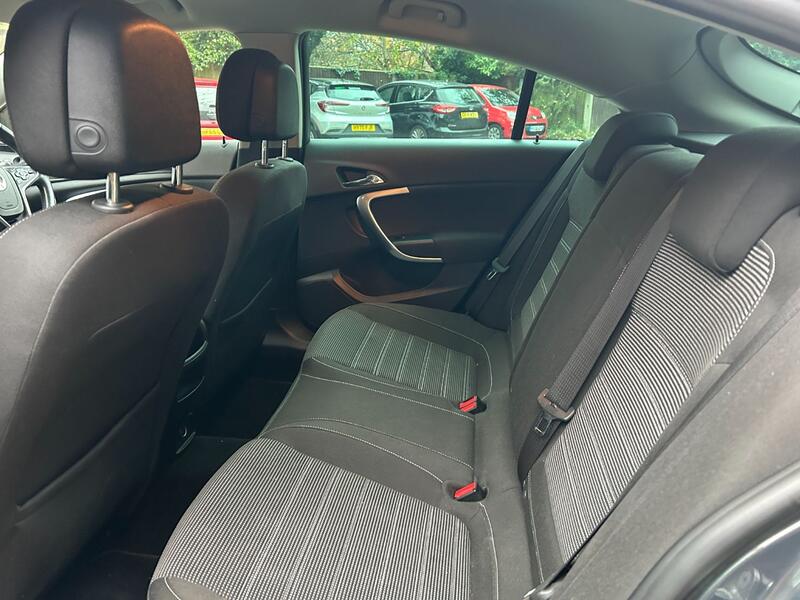VAUXHALL INSIGNIA
