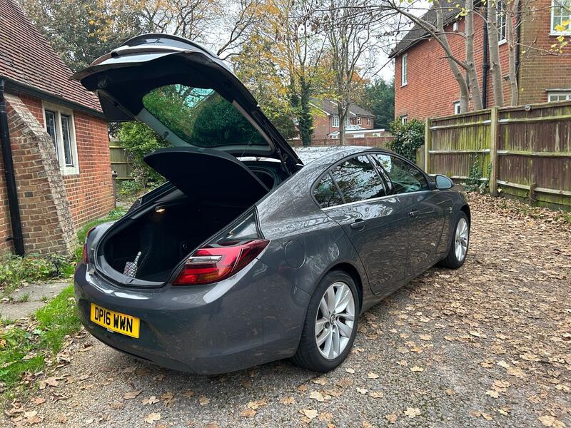 VAUXHALL INSIGNIA
