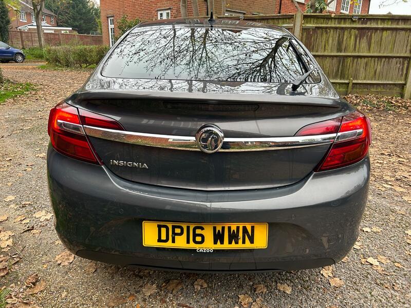 VAUXHALL INSIGNIA