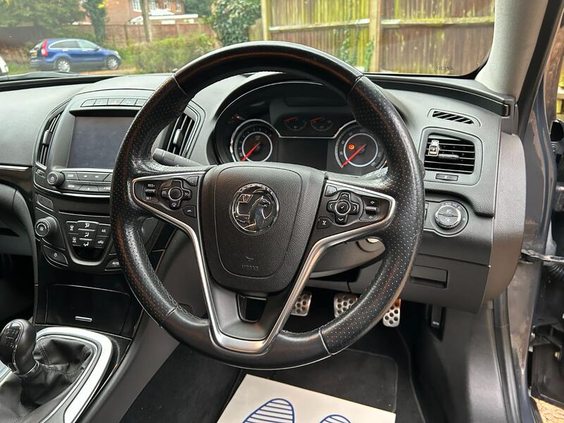 VAUXHALL INSIGNIA