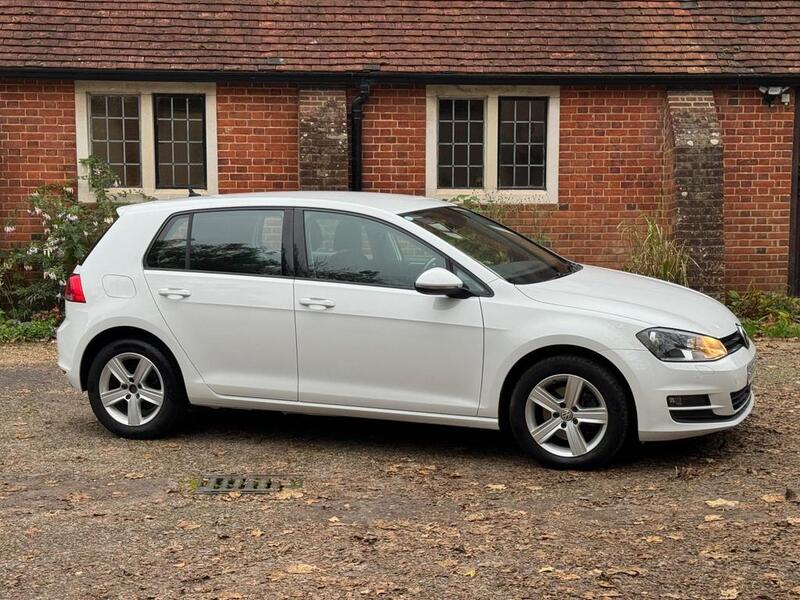 View VOLKSWAGEN GOLF 1.6 TDI BlueMotion Tech Match Edition