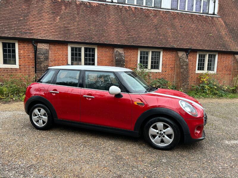 View MINI HATCH 1.5 5-Door Hatch Cooper