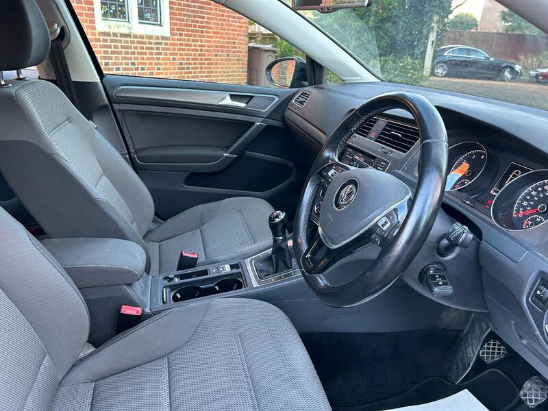 View VOLKSWAGEN GOLF 1.4 TSI BlueMotion Tech SE
