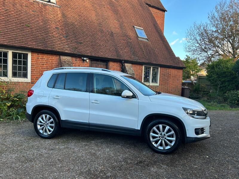 View VOLKSWAGEN TIGUAN 2.0 TDI BlueMotion Tech Match