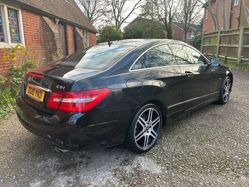 MERCEDES-BENZ E CLASS
