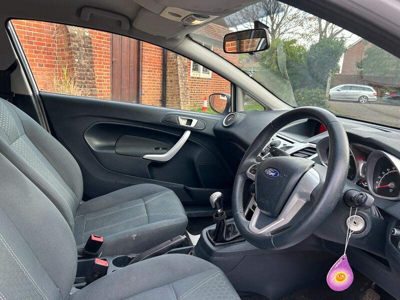 View FORD FIESTA 1.3 Zetec
