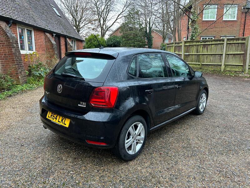 VOLKSWAGEN POLO
