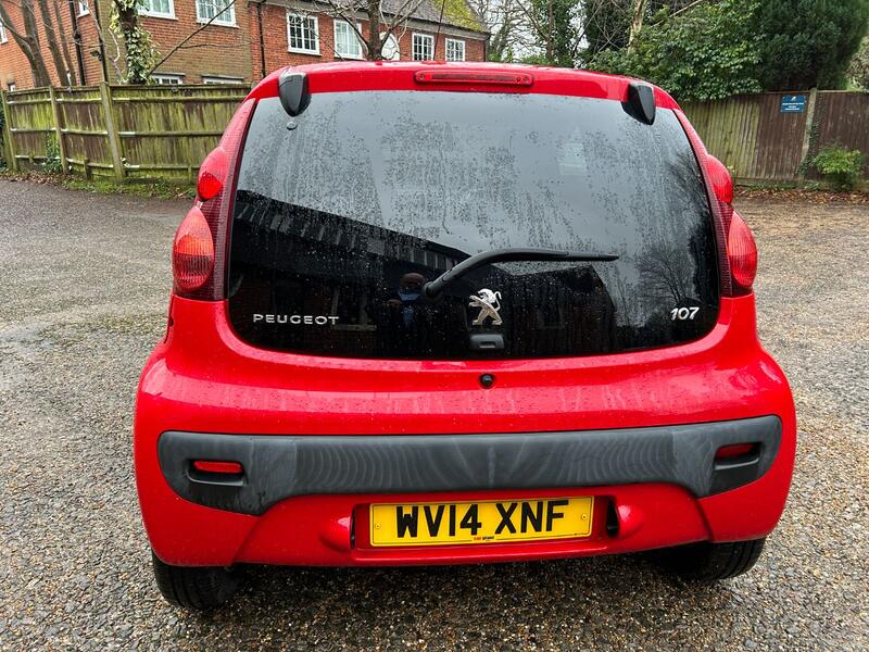 PEUGEOT 107