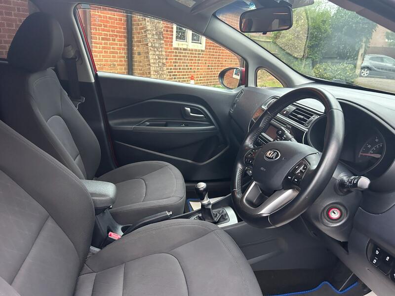 View KIA RIO 1.3 2