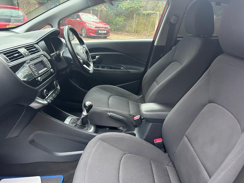 View KIA RIO 1.3 2