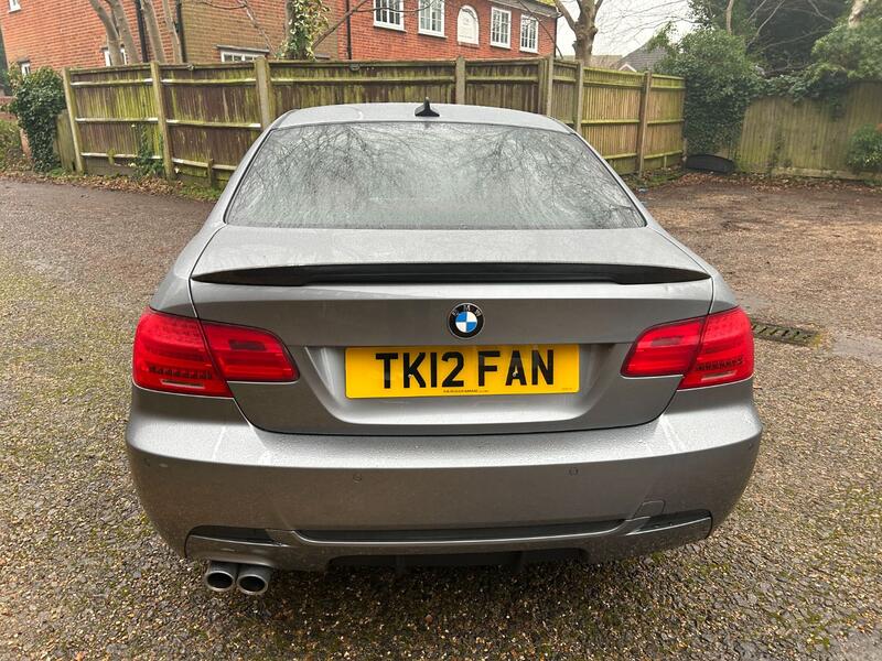 BMW 3 SERIES