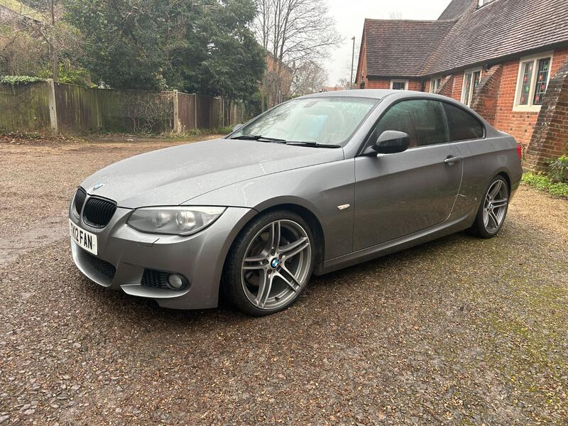 BMW 3 SERIES