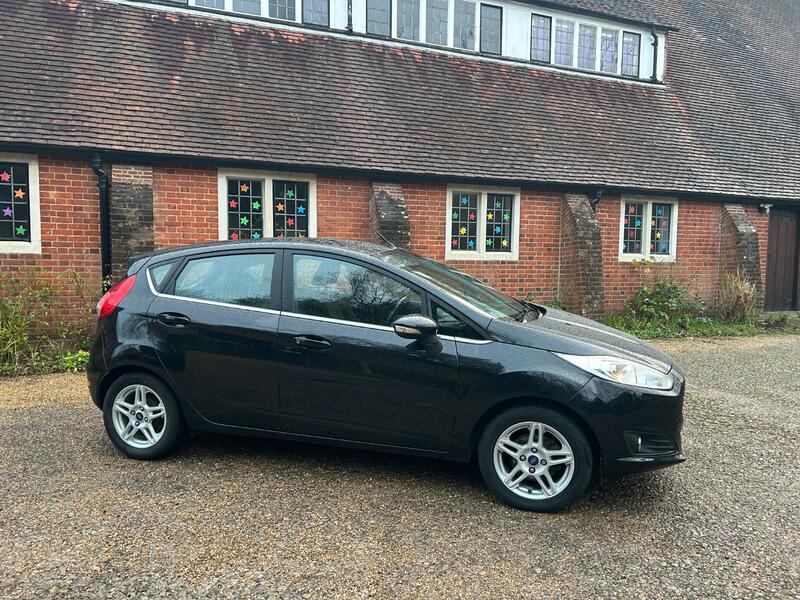 View FORD FIESTA 1.3 Zetec