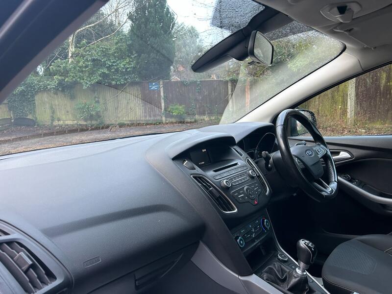 FORD FOCUS