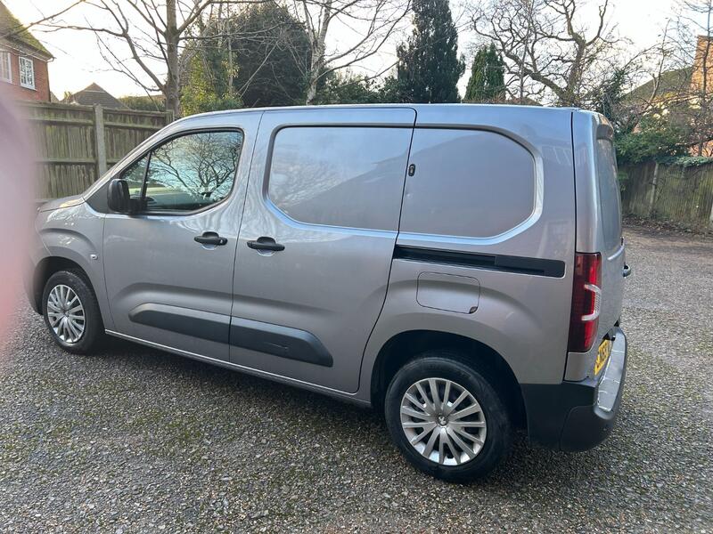 PEUGEOT PARTNER