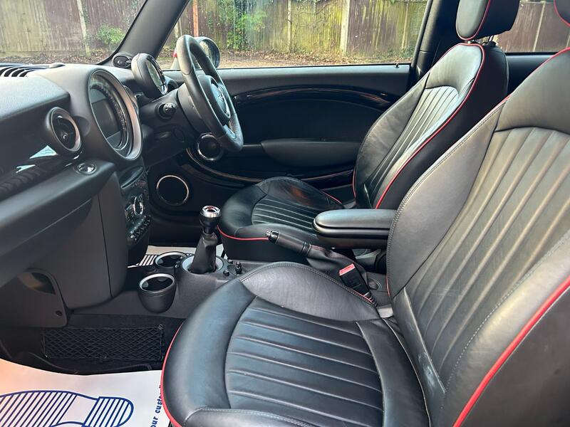 View MINI HATCH 1.6 John Cooper Works Hatch