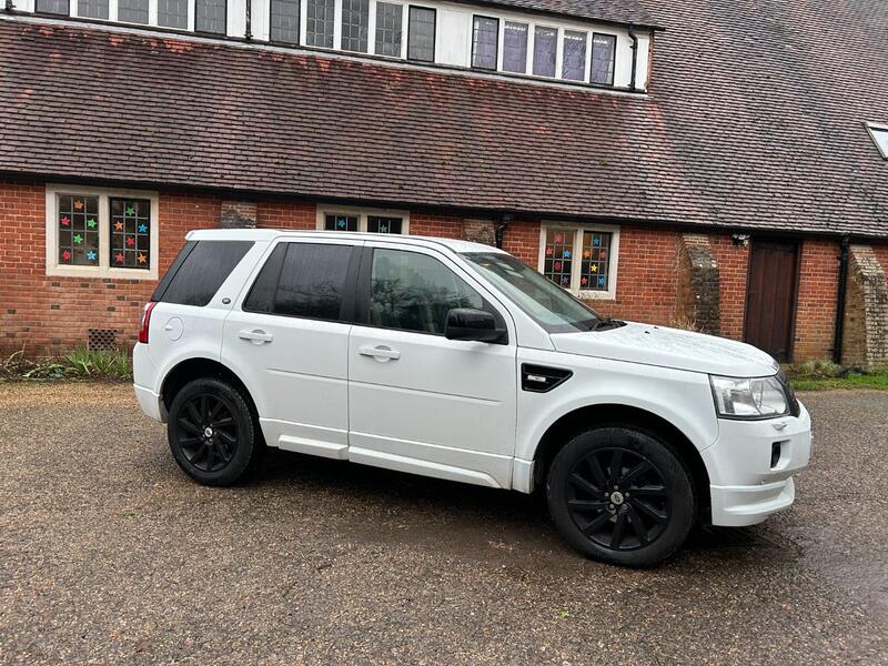 View LAND ROVER FREELANDER 2 2.2 SD4 Sport LE Automatic