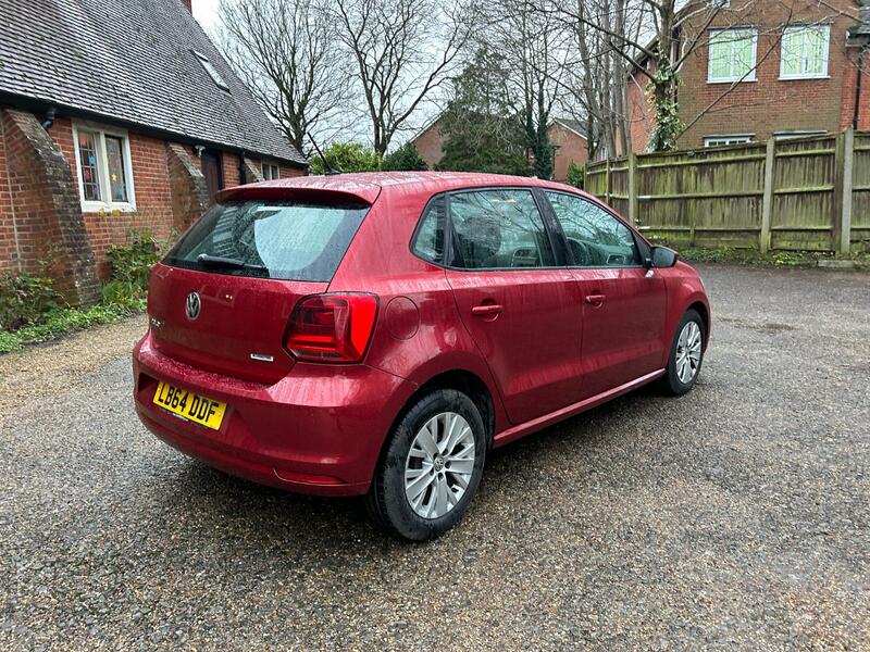 VOLKSWAGEN POLO