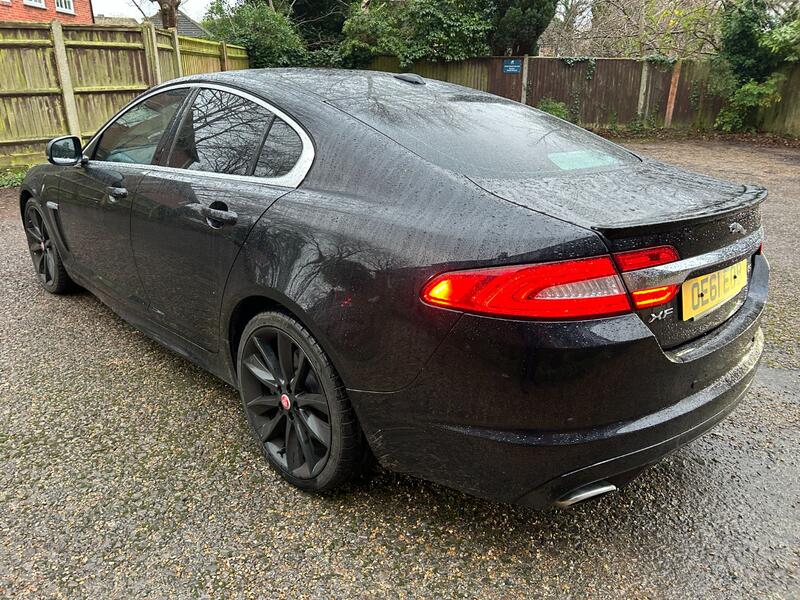 JAGUAR XF