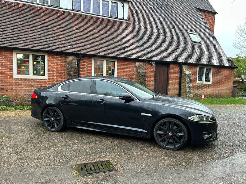 View JAGUAR XF 3.0 d S V6 Portfolio