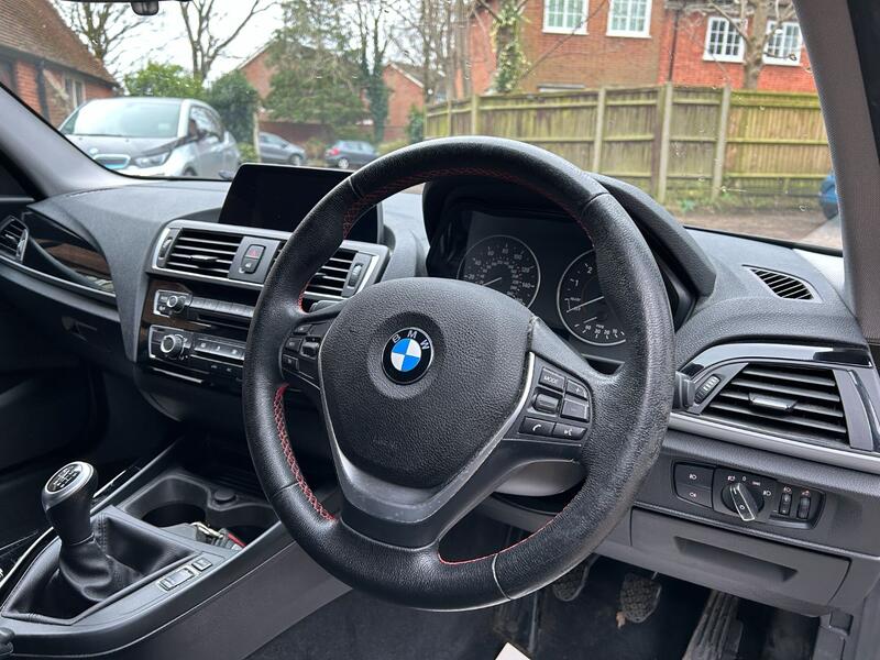 BMW 1 SERIES