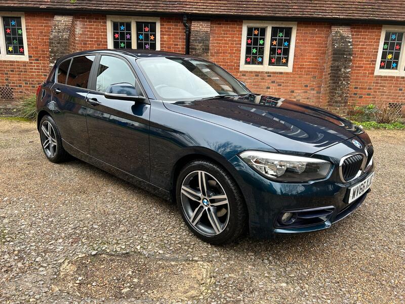 BMW 1 SERIES