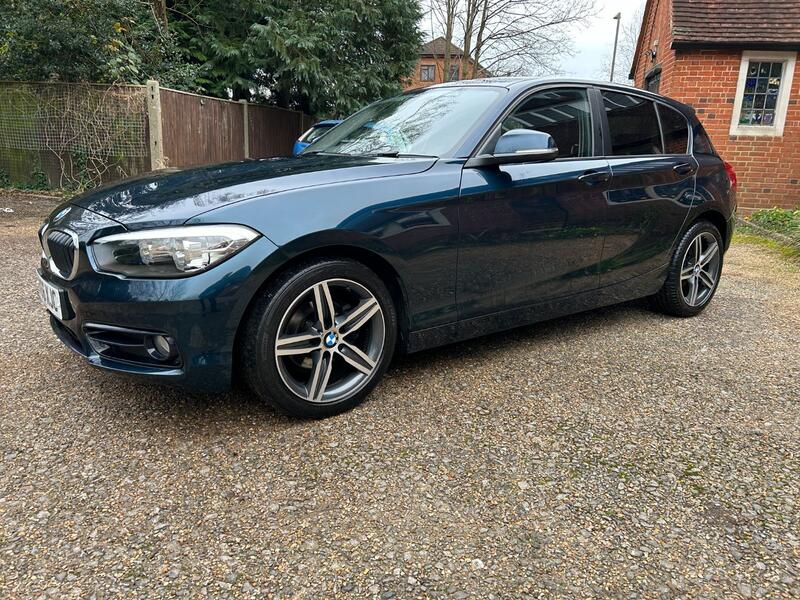 BMW 1 SERIES