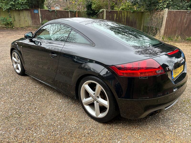 AUDI TT