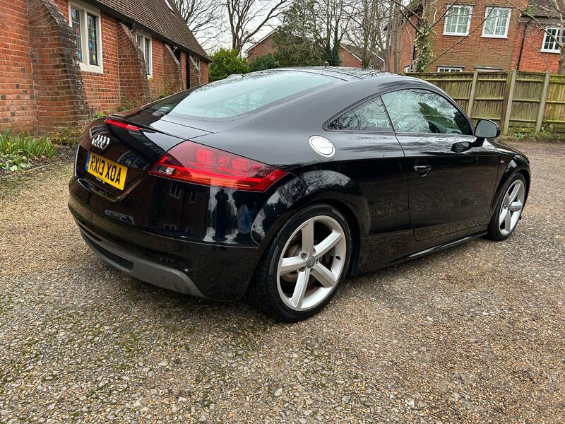 AUDI TT