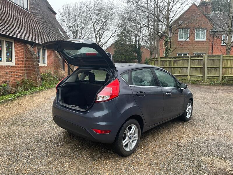 FORD FIESTA