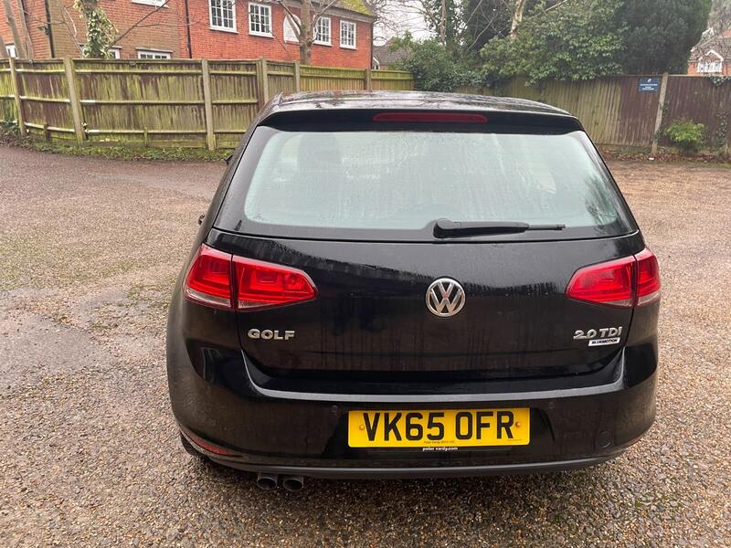 VOLKSWAGEN GOLF