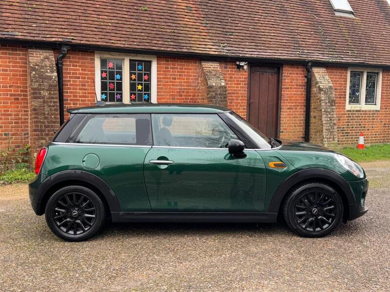MINI HATCH