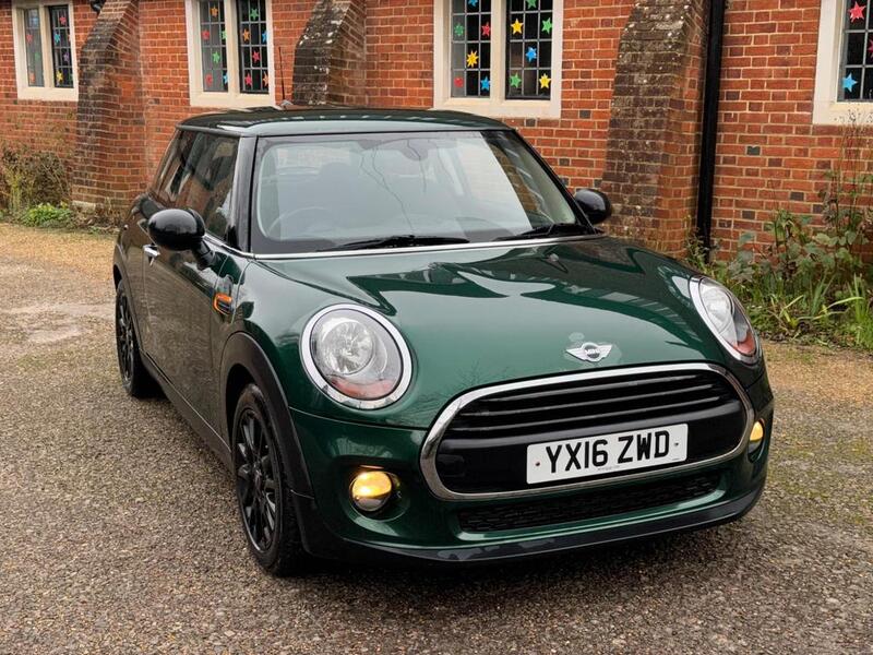 MINI HATCH