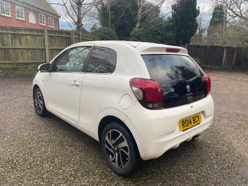 PEUGEOT 108