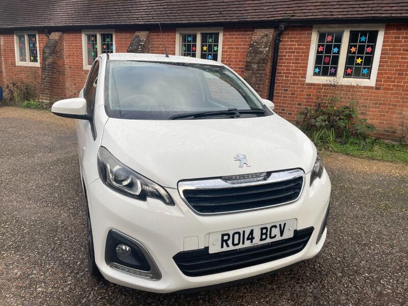 PEUGEOT 108
