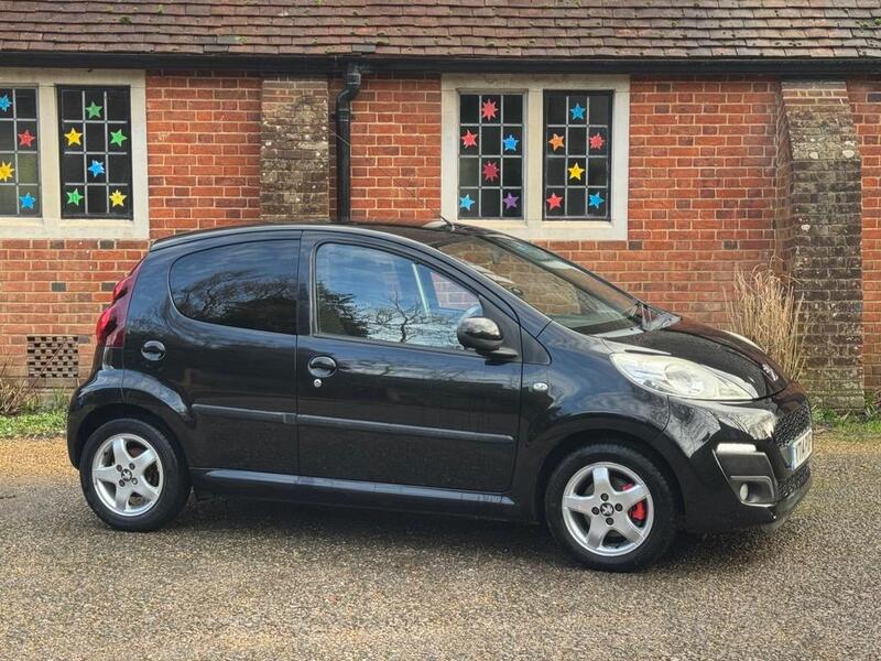 View PEUGEOT 107 1.0 12V Allure