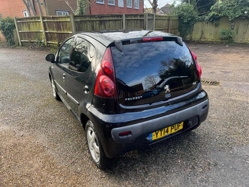 PEUGEOT 107
