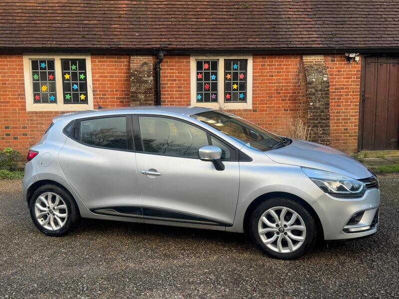 View RENAULT CLIO 1.5 Dynamique Nav dCi 90