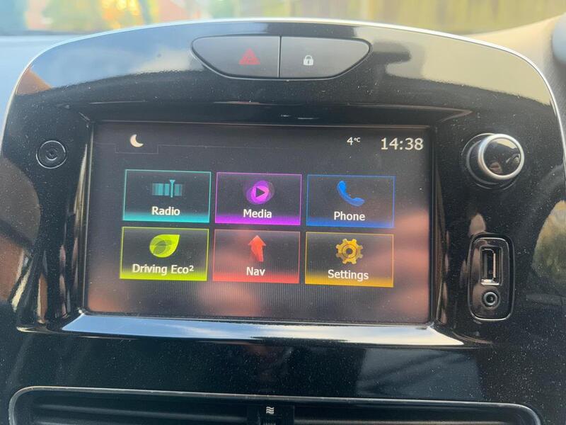 RENAULT CLIO