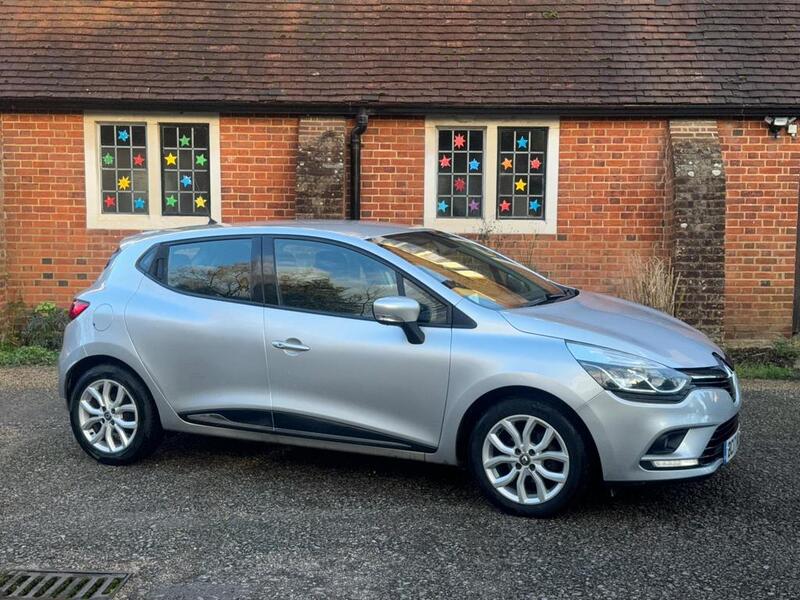 View RENAULT CLIO 1.5 Dynamique Nav dCi 90